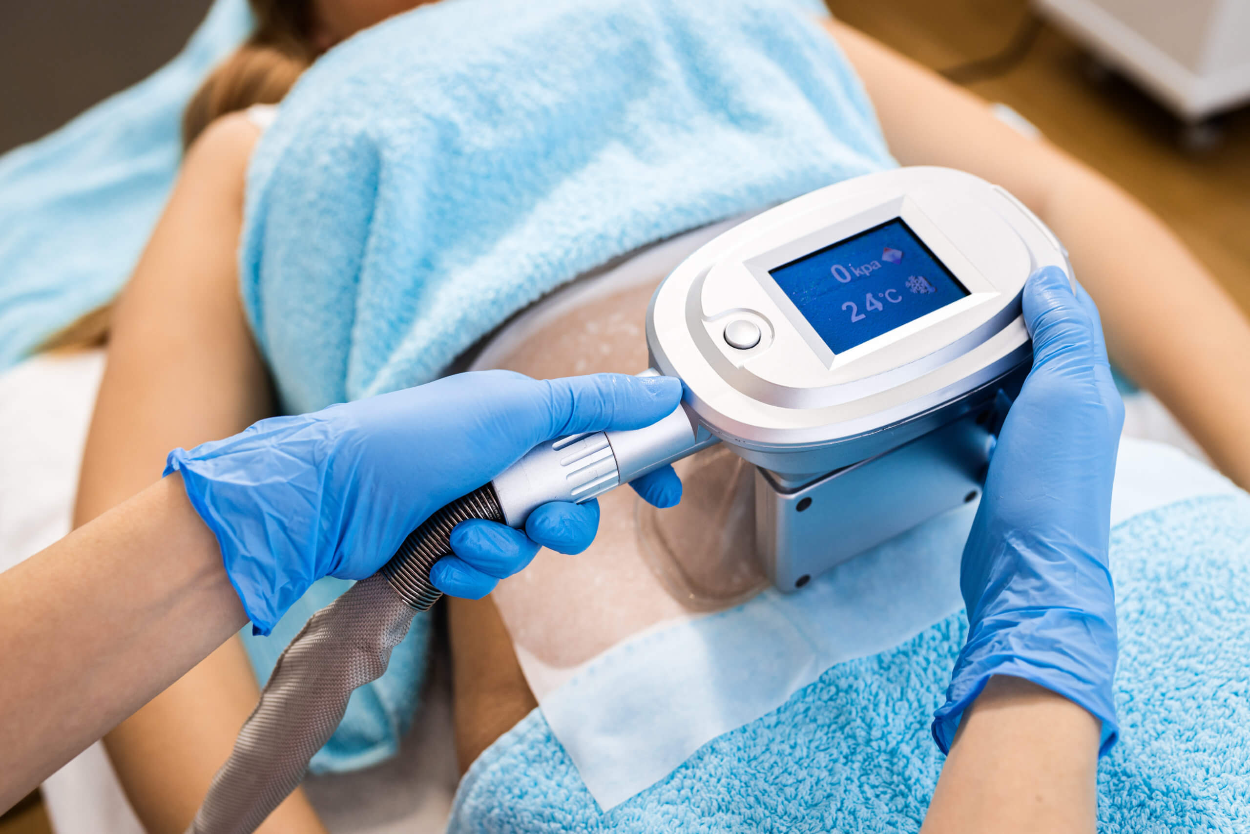 CoolSculpting: Risks, Side Effects, and Does It Really Work?
